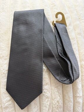 Bolgheri Silk Textured Gray Men's Tie - Sophisticated Formal Accent